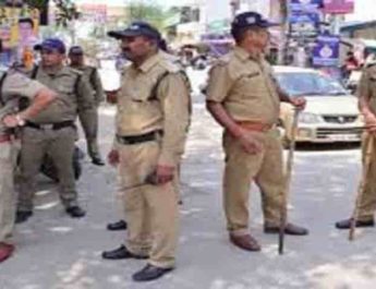 अयोध्या फैसले के बाद देहरादून के चप्पे-चप्पे पर पुलिस तैनात 4 Hello Uttarakhand News »