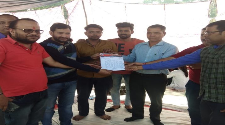 उत्तराखंड वेब मीडिया एसोसिएशन ने आयुष छात्रों के आंदोलन को दिया समर्थन 1 Hello Uttarakhand News »