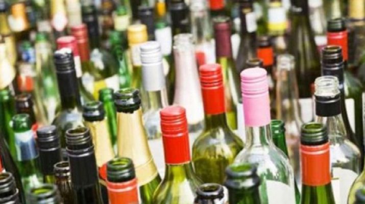 25 पेटी के साथ शराब तस्कर गिरफ्तार 1 Hello Uttarakhand News »