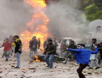 CAA पर बढ़ा बवाल, 30 लोग गिरफ्तार, 250 अज्ञात लोगों के साथ सपा सांसद पर भी मुकदमा दर्ज 3 Hello Uttarakhand News »