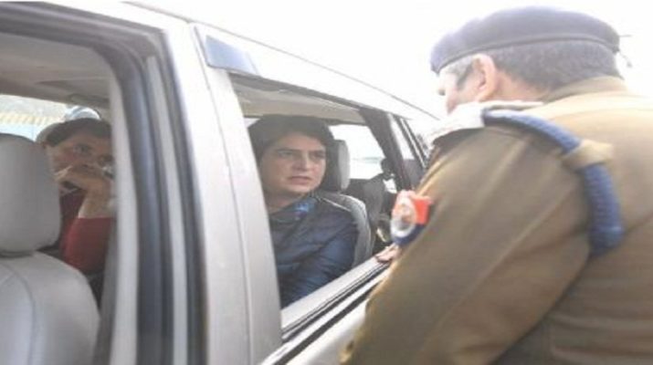 नागरिकता संशोधन अधिनियम के खिलाफ विरोध प्रदर्शन के दौरान राहुल गांधी,प्रियंका गांधी को पुलिस ने रोका 1 Hello Uttarakhand News »