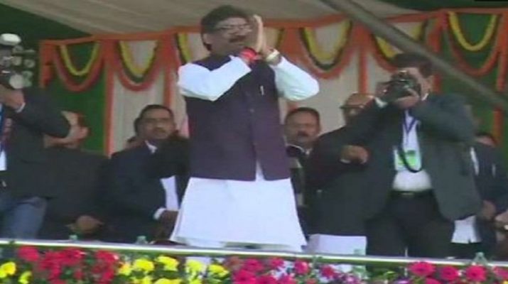 हेमंत सोरेन ने ली झारखंड के CM पद की शपथ, राहुल-ममता समेत कई नेता पहुंचे, पीएम मोदी को भी आमन्त्रण 1 Hello Uttarakhand News »