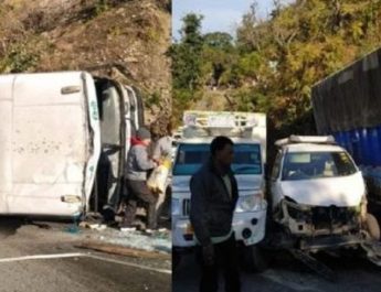 उत्तराखंड: अनियंत्रित होकर पलटी बस, आपस में टकराए कई वाहन 3 Hello Uttarakhand News »