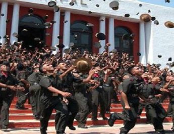 IMA की पासिंग आउट परेड हुई शुरू, रक्षा मंत्री राजनाथ सिंह ने परेड की ली सलामी 4 Hello Uttarakhand News »