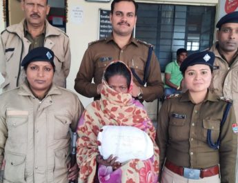 देहरादून: अवैध गांजा के साथ महिला गिरफ्तार 2 Hello Uttarakhand News »