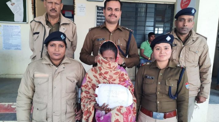 देहरादून: अवैध गांजा के साथ महिला गिरफ्तार 1 Hello Uttarakhand News »