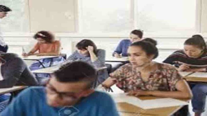 गढ़वाल के 52 सरकारी कॉलेजों में सेमेस्टर सिस्टम खत्म 1 Hello Uttarakhand News »