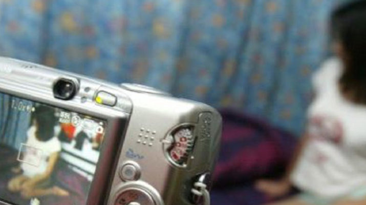 आपत्तिजनक फोटो से युवक ने बनाया शादी का दबाव, डर के कारन 10वीं की छात्रा ने स्कूल छोड़ा 1 Hello Uttarakhand News »