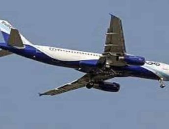 विमान में तीन यात्रियों को पड़ा दिल का दौरा, एक यात्री की मौत 12 Hello Uttarakhand News »