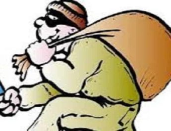 चोरो ने मचाया तांडव,घरों के ताले तोड़कर नकदी व जेवर उड़ाए 3 Hello Uttarakhand News »