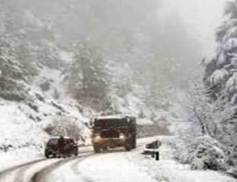 उत्तराखंड: मौसम ने ली करवट, बर्फ की चादर से ढके चार धाम,लुढ़का पारा 3 Hello Uttarakhand News »