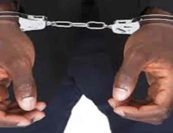 देहरादून: आर्मी क्वार्टरों में चोरी करने वाला पूर्व फौजी का बेटा गिरफ्तार, 18 मुकदमे दर्ज 5 Hello Uttarakhand News »