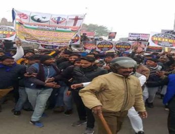 सीएए के विरोध में सड़कों पर उतरी भीम आर्मी 4 Hello Uttarakhand News »