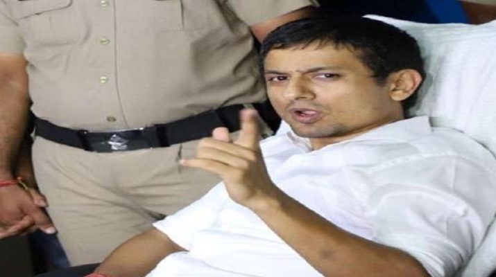 देहरादून: ड्यूटी पर तैनात पुलिसकर्मी भर रहे थे खर्राटे, एसएसपी ने दी रोज 10 किमी दौड़ने की सजा 1 देहरादून: ड्यूटी पर तैनात पुलिसकर्मी भर रहे थे खर्राटे, एसएसपी ने दी रोज 10 किमी दौड़ने की सजा 1 Hello Uttarakhand News »