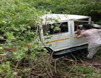 दर्दनाक हादसा: टिहरी में खाई में गिरी सूमो, एक की मौत, 6 घायल 2 Hello Uttarakhand News »