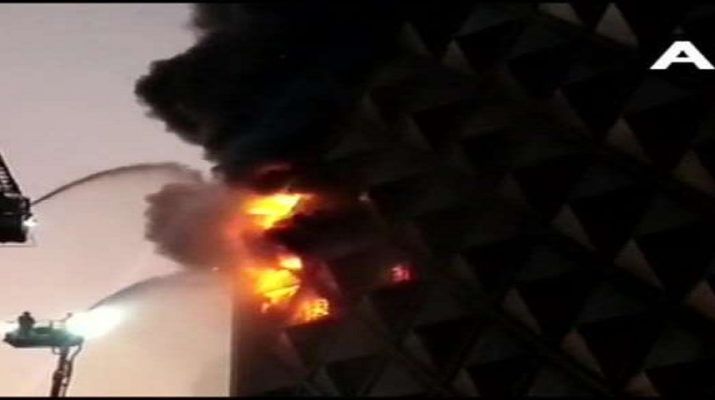 टेक्सिटाइल मार्केट में 10 मंजिली इमारत में लगी आग, 40 से अधिक दमकलकर्मी मौके पर 1 Hello Uttarakhand News »