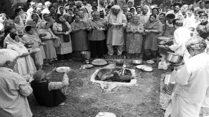 ट्विटर पर ट्रेंड हुआ ‘हम वापस आएंगे’; कश्मीरी पंडित बोले- करेंगे खीर भवानी मंदिर में पूजा 1 Hello Uttarakhand News »