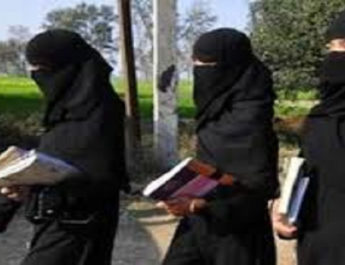 इस कॉलेज में अब छात्राएं नहीं पहन सकती 'बुर्का', मोबाइल इस्तेमाल करने पर भी मनाही 4 Hello Uttarakhand News »