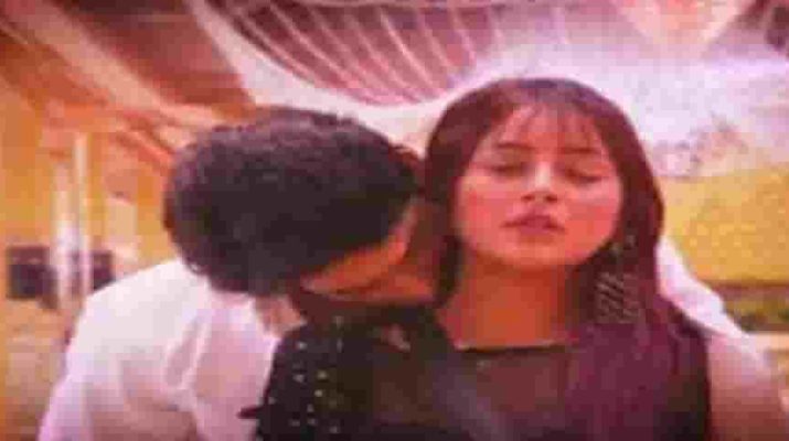 विडियो वायरल: शहनाज गिल ने गोवा बीच पर किया जोरदार डांस, बटोरी सुर्खियाँ 5 Hello Uttarakhand News »