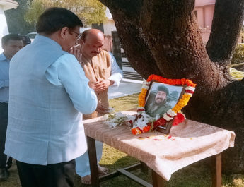 शहीद मेजर विभूति की पुण्यतिथि पर कांग्रेस अध्यक्ष ने दी श्रधांजलि  3 Hello Uttarakhand News »