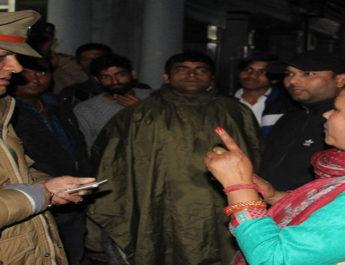 दून महिला अस्पताल में डॉक्टरों व कर्मचारियों के साथ हुई मारपीट 3 Hello Uttarakhand News »