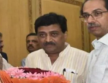 अपनी जान पर खेलकर तिरंगे को आग से बचाने वाले कर्मचारी को CM ठाकरे ने किया सम्मानित 3 Hello Uttarakhand News »