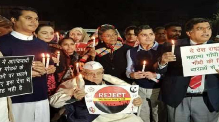 यूपी के पूर्व राज्यपाल अजीज कुरैशी के खिलाफ एफआइआर दर्ज, ये है वजह 1 Hello Uttarakhand News »