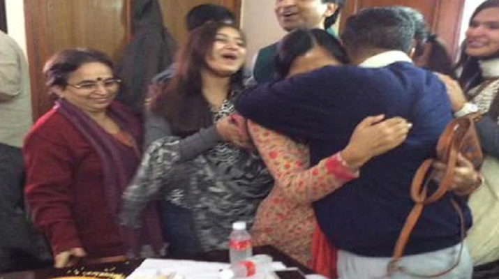 सुनीता केजरीवाल का जन्मदिन आज, क्या पत्नी को देंगे 'जीत का तोहफा' 2 सुनीता केजरीवाल का जन्मदिन आज, क्या पत्नी को देंगे 'जीत का तोहफा' 2 Hello Uttarakhand News » Page 7 of 180