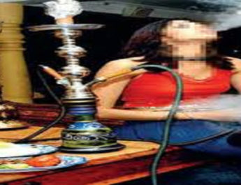 देहरादून: कैफे की आड़ में अवैध रूप से चला रहे थे हुक्का बार, पुलिस किया पर्दाफाश 3 Hello Uttarakhand News »