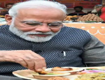 PM मोदी के लिट्टी खाने की तस्वीर ट्वीट करते हुए तेजस्वी यादव बोले... 4 Hello Uttarakhand News »