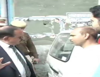 दिल्ली हिंसा: पीएम ने हिंसा को रोकने की जिम्मेदारी दी अजित डोभाल को 3 Hello Uttarakhand News &raquo;