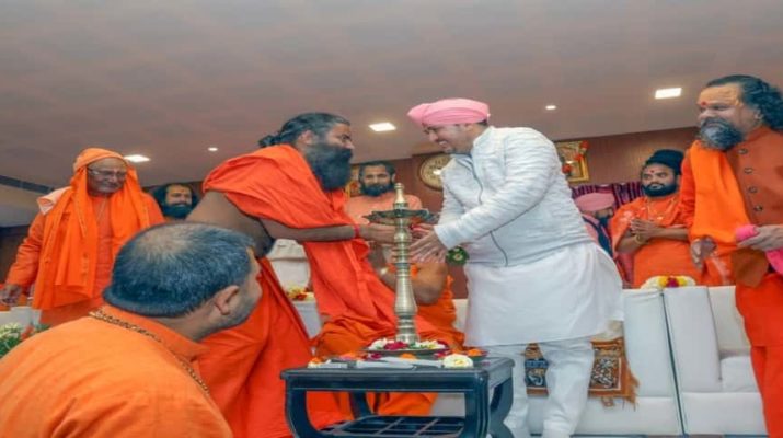 महंत देवेन्द्र दास महाराज ने किया लोक संस्कृति भवन का उद्घाटन 19 Hello Uttarakhand News »