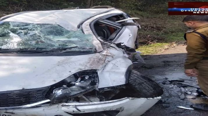 अनियंत्रित होकर सड़क पर पलटी कार, कार सवार सभी लोग सुरक्षित 1 अनियंत्रित होकर सड़क पर पलटी कार, कार सवार सभी लोग सुरक्षित 1 Hello Uttarakhand News » Page 4 of 100