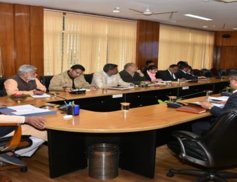 मुख्यमंत्री ने कोरोना वायरस से निपटने के लिया अधिकारियों को दिये निर्देश, कहा....... 3 Hello Uttarakhand News »