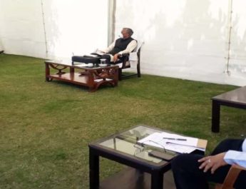 कोरोना वायरस से बचाव कार्यों में सहयोग नहीं करने वालों के विरूद्ध सख्त कार्रवाई की जाए-मुख्यमंत्री त्रिवेन्द्र सिंह रावत 4 Hello Uttarakhand News »