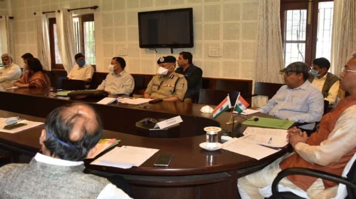 मुख्यमंत्री ने केंद्र सरकार के निर्देशों की अनुपालना सुनिश्चित करने के दिये निर्देश 1 मुख्यमंत्री ने केंद्र सरकार के निर्देशों की अनुपालना सुनिश्चित करने के दिये निर्देश 1 Hello Uttarakhand News »