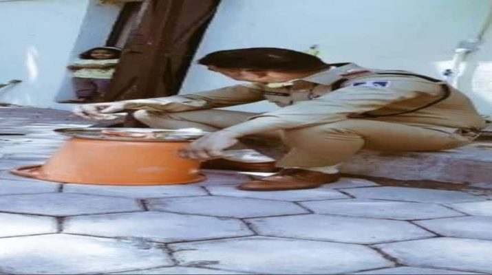 इस देशभक्त को सलाम 8 इस देशभक्त को सलाम 8 Hello Uttarakhand News »