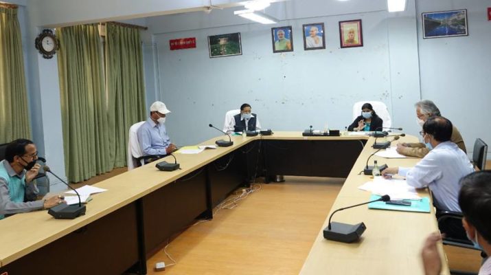 स्वास्थ सुविधायें बेहतर से बेहतर हो ताकि समाज के अंतिम व्यक्ति तक बेहतर स्वास्थ सुविधायें उपलब्ध हो-जिलाधिकारी रंजना राजगुरू 1 Hello Uttarakhand News »