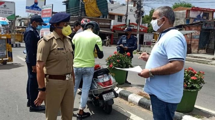 दूँ पुलिस ने किया 21 व्यक्तियों को गिरफ्तार, 174 वाहनों के विरुद्ध चालान, 13 वाहन सीज, पड़ें खबर विस्तार से 1 Hello Uttarakhand News »