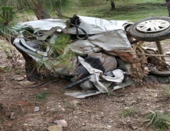 कुशमाण से भिनगड़ी आ रही कार 200 मीटर गहरी खाई में गिरी, एक की मौत, एक घायल 3 Hello Uttarakhand News »