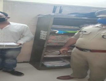 महिला को धमकाने वाला अभियुक्त पिस्टल के साथ गिरफ्तार 2 Hello Uttarakhand News »