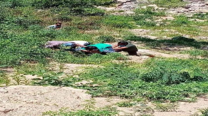 कर्णप्रयाग - नारायण नगर के बीच एक दर्दनाक हादसा, मां-बेटी की मौत, पिता-पुत्र गंभीर घायल 6 Hello Uttarakhand News »