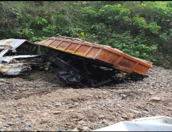 टिप्पर अनियंत्रित होकर खाई में जा गिरा, चालक की मौत 3 Hello Uttarakhand News »