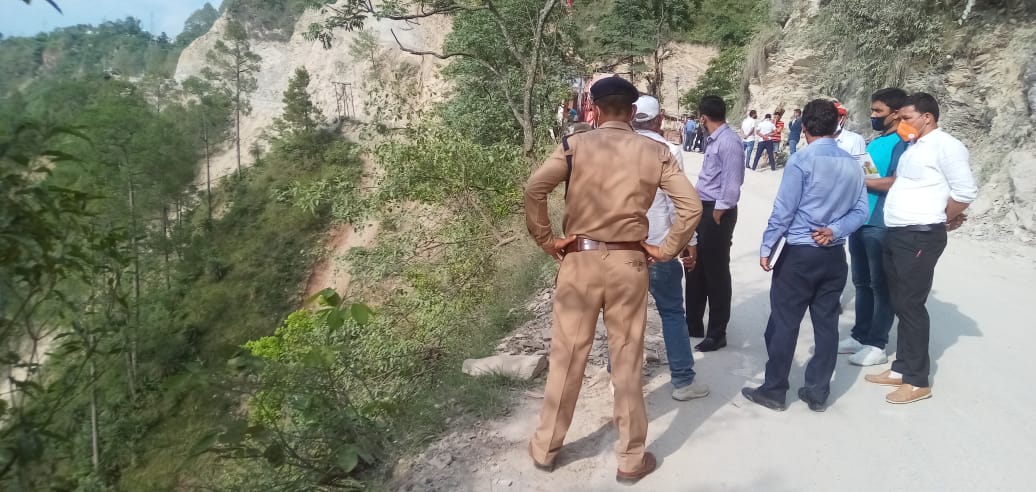 पिथौरागढ़ के एन एच मोटर मार्ग पर हुआ सड़क हादसा, हादसे में एक व्यक्ति की हुई मौत 3 पिथौरागढ़ के एन एच मोटर मार्ग पर हुआ सड़क हादसा, हादसे में एक व्यक्ति की हुई मौत 3 Hello Uttarakhand News »