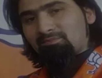 Bharatiya Janata Party leader shot dead in Kashmir along with his father and brother 4 Hello Uttarakhand News »