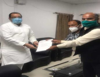 उत्तराखंड ट्रांसपोर्ट यूनियन (टैक्सी, maixi) के प्रतिनिधि मंडल ने की परिवहन मंत्री यशपाल आर्य से मुलाकात, अपनी समस्याओं को लेकर दिया ज्ञापन 3 Hello Uttarakhand News »