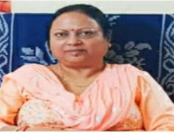 उत्तर प्रदेश की कैबिनेट मंत्री कमला रानी का निधन, बीते 15 दिनों से लखनऊ स्थित पीजीआई के एपेक्स ट्रामा सेंटर में चल रहा था इलाज 2 Hello Uttarakhand News »