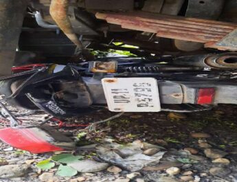 ट्रक और मोटरसाइकिल में आमने-सामने भिड़ंत, मोटरसाइकिल सवार दो युवकों की मौके पर ही मृत्यु 4 Hello Uttarakhand News »