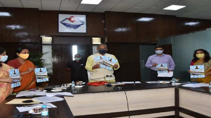 मुख्यमंत्री सौर ऊर्जा स्वरोजगार योजना शुरू, सोलर फार्मिंग से मिलेगा स्वरोजगार, मुख्यमंत्री त्रिवेन्द्र सिंह रावत ने योजना का किया शुभारम्भ 1 Hello Uttarakhand News »