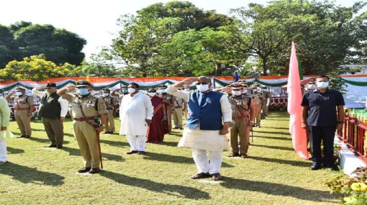 उत्तराखंड: सहायक उपनिरीक्षक व निरीक्षक के वर्दी भत्ता में रु0 1000 की वृद्धि, शहीद कोष के लिए 75 लाख की राशि स्वीकृत 1 Hello Uttarakhand News »